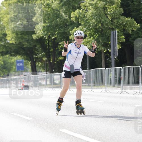 29.06.2025 - hella hamburg halbmarathon Jannik Wohlers http://msf.ph/oto/8142117 29.06.2025 09:05:29 Lombardsbrücke  meine-sportfotos.de