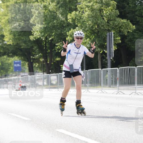 29.06.2025 - hella hamburg halbmarathon Jannik Wohlers http://msf.ph/oto/8142124 29.06.2025 09:05:29 Lombardsbrücke  meine-sportfotos.de