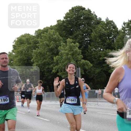 29.06.2025 - hella hamburg halbmarathon Jannik Wohlers http://msf.ph/oto/8142174 29.06.2025 10:07:21 Lombardsbrücke 1079, 1173, 2136, 2190, 2309, 3328, 3922, 4502, 5100, 6918, 7019, 7760, 9071, 9966, 10212, 10703, 11114, 11394, 11641, 12378, 12789, 16241, 16539, 16915, 18270, 18721, 19134 meine-sportfotos.de
