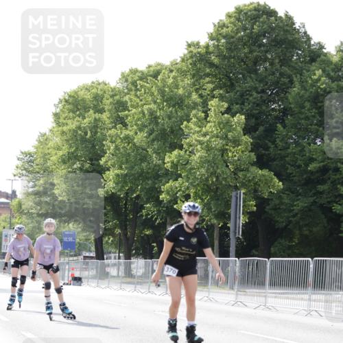 29.06.2025 - hella hamburg halbmarathon Jannik Wohlers http://msf.ph/oto/8142203 29.06.2025 09:05:44 Lombardsbrücke  meine-sportfotos.de