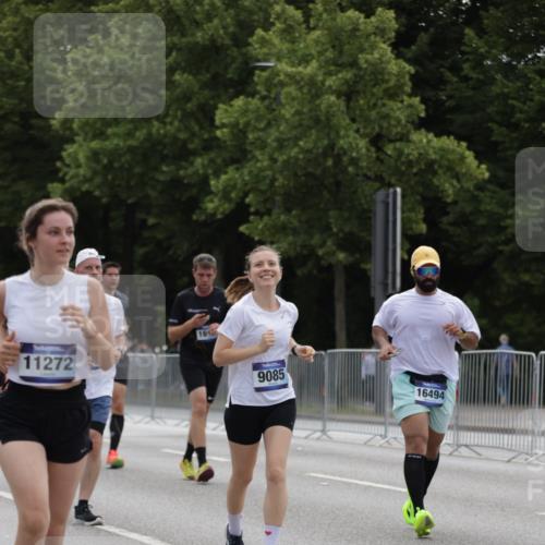 29.06.2025 - hella hamburg halbmarathon Jannik Wohlers http://msf.ph/oto/8142218 29.06.2025 10:44:23 Lombardsbrücke 1273, 1629, 1924, 2674, 3570, 4215, 4275, 4968, 5355, 6841, 6888, 8582, 9036, 9084, 9085, 9331, 9333, 9397, 9536, 10668, 11272, 12318, 13039, 13261, 14325, 14681, 15809, 16101, 16494, 16577, 17372, 18454, 18459, 19133 meine-sportfotos.de