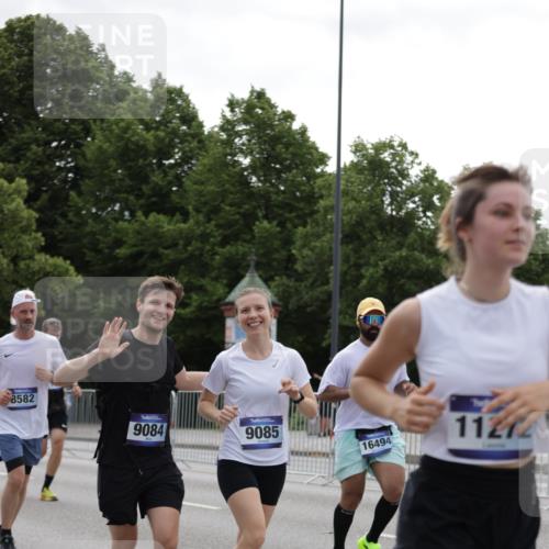 29.06.2025 - hella hamburg halbmarathon Jannik Wohlers http://msf.ph/oto/8142287 29.06.2025 10:44:25 Lombardsbrücke 1273, 1629, 1924, 2674, 3570, 4215, 4275, 4968, 5355, 6841, 6888, 8582, 9036, 9084, 9085, 9331, 9333, 9397, 10668, 10707, 11272, 12318, 13039, 13261, 13580, 14325, 14681, 15809, 16101, 16494, 16577, 16850, 17372, 18454, 18459, 19133 meine-sportfotos.de