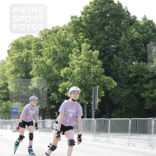 29.06.2025 - hella hamburg halbmarathon Jannik Wohlers http://msf.ph/oto/8142304 29.06.2025 09:05:46 Lombardsbrücke  meine-sportfotos.de
