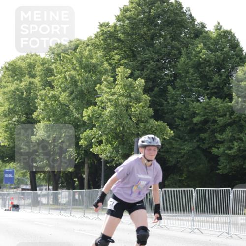 29.06.2025 - hella hamburg halbmarathon Jannik Wohlers http://msf.ph/oto/8142330 29.06.2025 09:05:47 Lombardsbrücke  meine-sportfotos.de