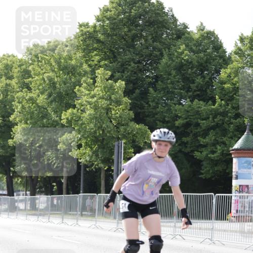 29.06.2025 - hella hamburg halbmarathon Jannik Wohlers http://msf.ph/oto/8142347 29.06.2025 09:05:47 Lombardsbrücke  meine-sportfotos.de