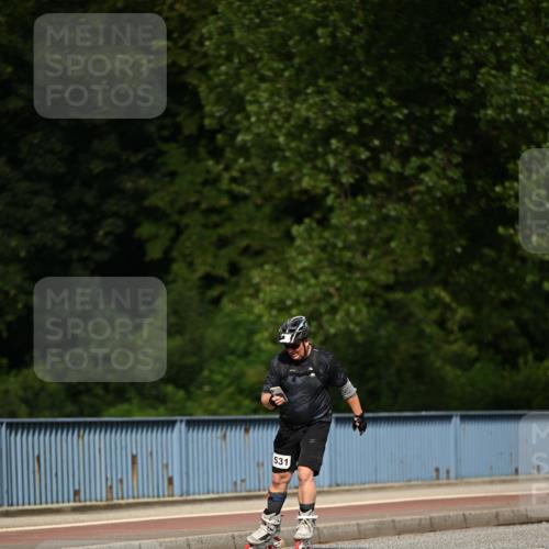 29.06.2025 - hella hamburg halbmarathon Dr. Thomas Lammeyer http://msf.ph/oto/8142351 29.06.2025 09:08:41 Kennedybrücke  meine-sportfotos.de