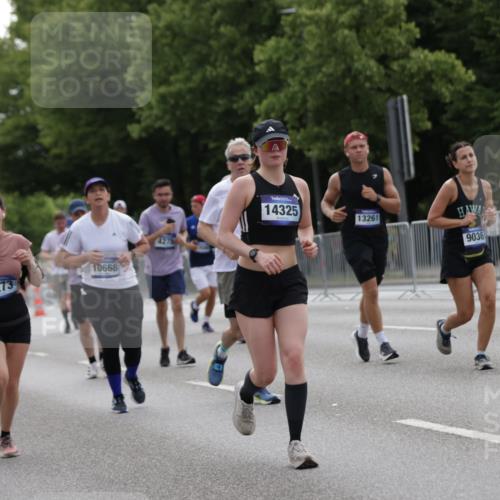 29.06.2025 - hella hamburg halbmarathon Jannik Wohlers http://msf.ph/oto/8142358 29.06.2025 10:44:29 Lombardsbrücke 1024, 1273, 1629, 1924, 2007, 2674, 2779, 3570, 4275, 6841, 6888, 8582, 8907, 9036, 9084, 9085, 9331, 9333, 10562, 10566, 10668, 10707, 11272, 12318, 12394, 13039, 13261, 13580, 14325, 14681, 15809, 16101, 16494, 16577, 16850, 17372, 17521, 18084, 18230, 18294 meine-sportfotos.de