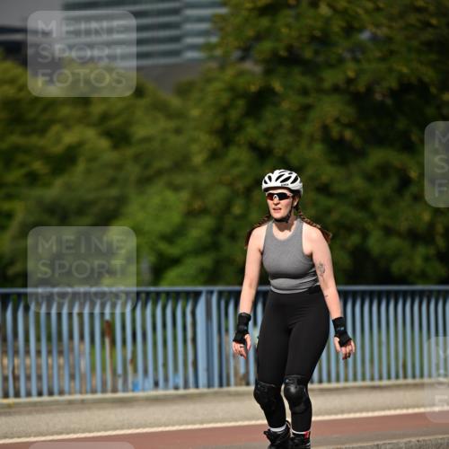 29.06.2025 - hella hamburg halbmarathon Dr. Thomas Lammeyer http://msf.ph/oto/8142410 29.06.2025 09:10:49 Kennedybrücke  meine-sportfotos.de