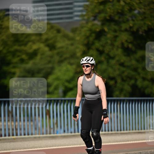 29.06.2025 - hella hamburg halbmarathon Dr. Thomas Lammeyer http://msf.ph/oto/8142417 29.06.2025 09:10:49 Kennedybrücke  meine-sportfotos.de