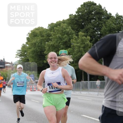29.06.2025 - hella hamburg halbmarathon Jannik Wohlers http://msf.ph/oto/8142419 29.06.2025 10:07:32 Lombardsbrücke 1079, 1527, 2309, 3328, 4228, 4864, 5100, 5287, 6918, 7760, 9071, 9966, 10703, 11114, 11394, 11641, 12789, 12893, 13458, 15785, 16539, 16809, 16915, 18270, 18531 meine-sportfotos.de