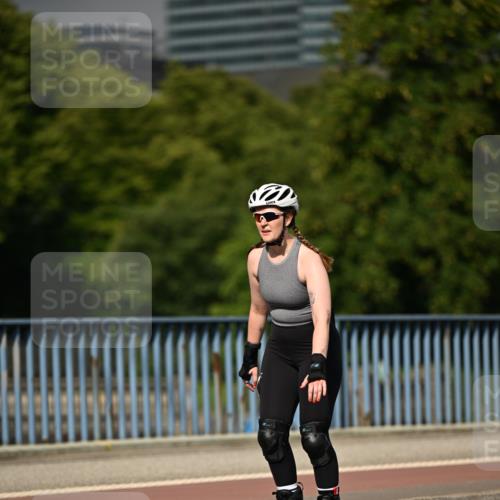 29.06.2025 - hella hamburg halbmarathon Dr. Thomas Lammeyer http://msf.ph/oto/8142426 29.06.2025 09:10:49 Kennedybrücke  meine-sportfotos.de