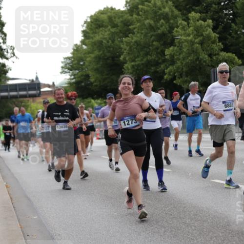 29.06.2025 - hella hamburg halbmarathon Jannik Wohlers http://msf.ph/oto/8142430 29.06.2025 10:44:30 Lombardsbrücke 1024, 1273, 1629, 1924, 2007, 2674, 2779, 3570, 4275, 6841, 6888, 8582, 8907, 9036, 9084, 9085, 9331, 9333, 10562, 10566, 10668, 10707, 11272, 12198, 12318, 12394, 13039, 13261, 13580, 14325, 15809, 16101, 16494, 16577, 16850, 17372, 17521, 18084, 18230, 18294 meine-sportfotos.de