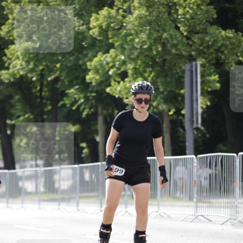 29.06.2025 - hella hamburg halbmarathon Jannik Wohlers http://msf.ph/oto/8142524 29.06.2025 09:05:55 Lombardsbrücke  meine-sportfotos.de