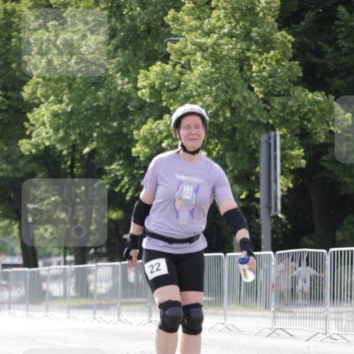 29.06.2025 - hella hamburg halbmarathon Jannik Wohlers http://msf.ph/oto/8142627 29.06.2025 09:05:57 Lombardsbrücke  meine-sportfotos.de
