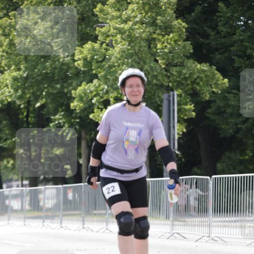 29.06.2025 - hella hamburg halbmarathon Jannik Wohlers http://msf.ph/oto/8142643 29.06.2025 09:05:57 Lombardsbrücke  meine-sportfotos.de