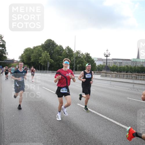 29.06.2025 - hella hamburg halbmarathon Jannik Wohlers http://msf.ph/oto/8142690 29.06.2025 09:45:34 Lombardsbrücke 1080, 1686, 1894, 2460, 4463, 4812, 5187, 5550, 6169, 6495, 6878, 7186, 7880, 7965, 8062, 9345, 10270, 10453, 10484, 11199, 12189, 12232, 12681, 13167, 13343, 13686, 13754, 14167, 14548, 14549, 14622, 14699, 15054, 15326, 15507, 15835, 16148, 16695, 16724, 16755, 16963, 17056, 17117, 17322, 17691, 18135, 18854, 19022, 19118 meine-sportfotos.de