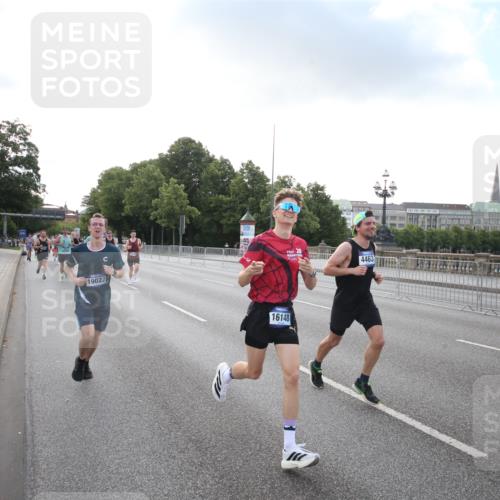 29.06.2025 - hella hamburg halbmarathon Jannik Wohlers http://msf.ph/oto/8142703 29.06.2025 09:45:34 Lombardsbrücke 1080, 1686, 1894, 2460, 4463, 4812, 5187, 5550, 6169, 6495, 6878, 7186, 7880, 7965, 8062, 9345, 10270, 10453, 10484, 11199, 12189, 12232, 12681, 13167, 13343, 13686, 13754, 14167, 14548, 14549, 14622, 14699, 15054, 15326, 15507, 15835, 16148, 16695, 16724, 16755, 16963, 17056, 17117, 17322, 17691, 18135, 18854, 19022, 19118 meine-sportfotos.de