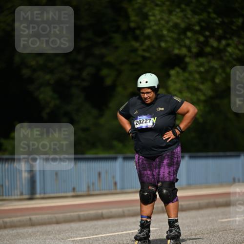 29.06.2025 - hella hamburg halbmarathon Dr. Thomas Lammeyer http://msf.ph/oto/8142712 29.06.2025 09:11:28 Kennedybrücke  meine-sportfotos.de