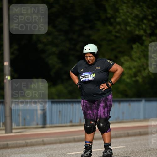 29.06.2025 - hella hamburg halbmarathon Dr. Thomas Lammeyer http://msf.ph/oto/8142719 29.06.2025 09:11:29 Kennedybrücke  meine-sportfotos.de
