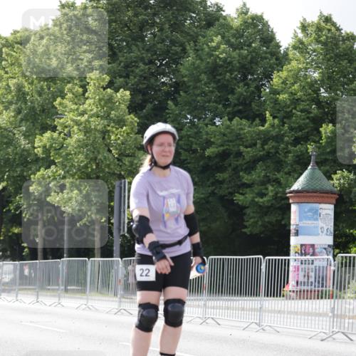 29.06.2025 - hella hamburg halbmarathon Jannik Wohlers http://msf.ph/oto/8142725 29.06.2025 09:05:58 Lombardsbrücke  meine-sportfotos.de