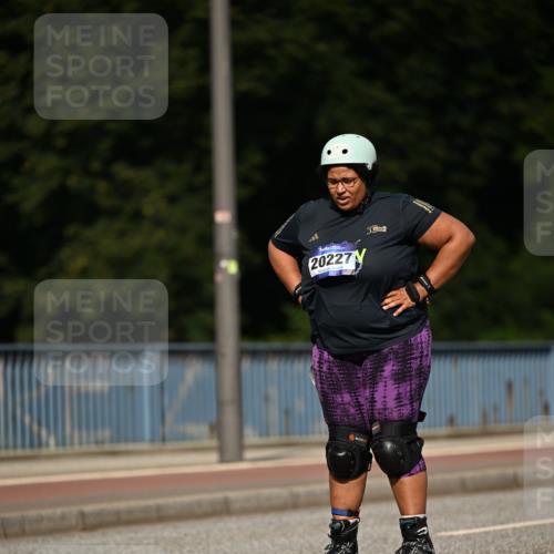 29.06.2025 - hella hamburg halbmarathon Dr. Thomas Lammeyer http://msf.ph/oto/8142732 29.06.2025 09:11:29 Kennedybrücke  meine-sportfotos.de
