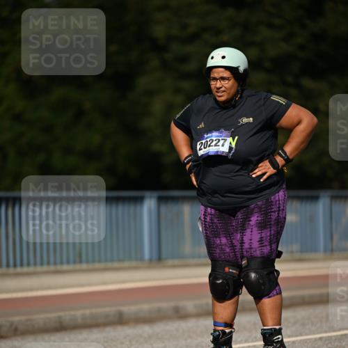 29.06.2025 - hella hamburg halbmarathon Dr. Thomas Lammeyer http://msf.ph/oto/8142780 29.06.2025 09:11:30 Kennedybrücke  meine-sportfotos.de