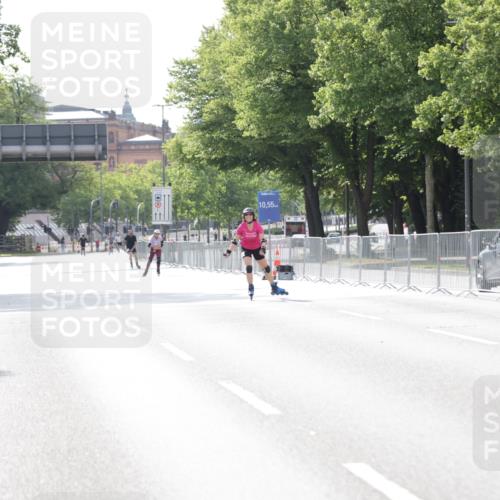 29.06.2025 - hella hamburg halbmarathon Jannik Wohlers http://msf.ph/oto/8142802 29.06.2025 09:06:30 Lombardsbrücke  meine-sportfotos.de