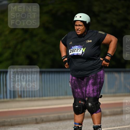 29.06.2025 - hella hamburg halbmarathon Dr. Thomas Lammeyer http://msf.ph/oto/8142803 29.06.2025 09:11:30 Kennedybrücke  meine-sportfotos.de