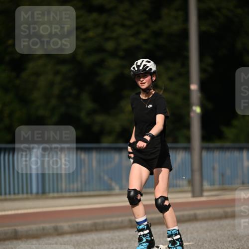 29.06.2025 - hella hamburg halbmarathon Dr. Thomas Lammeyer http://msf.ph/oto/8142834 29.06.2025 09:11:32 Kennedybrücke  meine-sportfotos.de