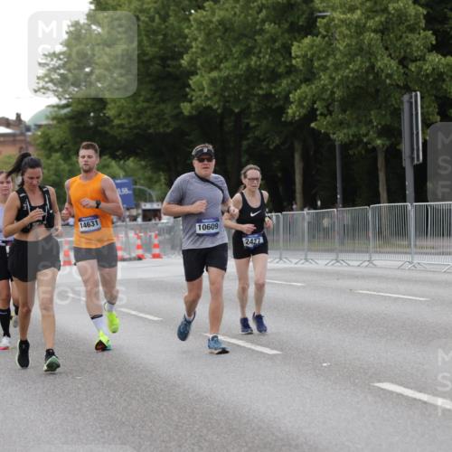 29.06.2025 - hella hamburg halbmarathon Jannik Wohlers http://msf.ph/oto/8142846 29.06.2025 10:07:50 Lombardsbrücke 1527, 2427, 5926, 7198, 7348, 7476, 8585, 9457, 9616, 9823, 10609, 10857, 12658, 13014, 14631, 18325 meine-sportfotos.de