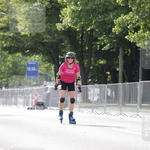 29.06.2025 - hella hamburg halbmarathon Jannik Wohlers http://msf.ph/oto/8142848 29.06.2025 09:06:32 Lombardsbrücke  meine-sportfotos.de