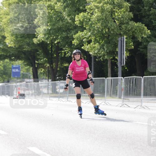 29.06.2025 - hella hamburg halbmarathon Jannik Wohlers http://msf.ph/oto/8142890 29.06.2025 09:06:34 Lombardsbrücke  meine-sportfotos.de