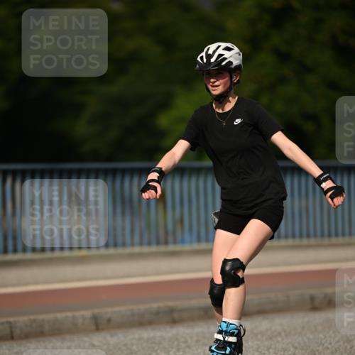 29.06.2025 - hella hamburg halbmarathon Dr. Thomas Lammeyer http://msf.ph/oto/8142893 29.06.2025 09:11:32 Kennedybrücke  meine-sportfotos.de