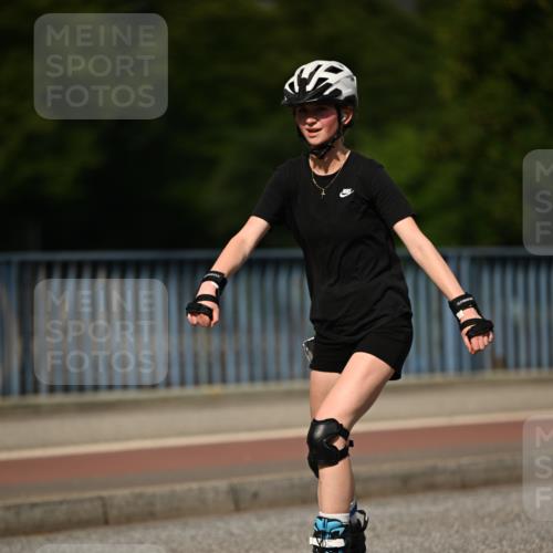 29.06.2025 - hella hamburg halbmarathon Dr. Thomas Lammeyer http://msf.ph/oto/8142898 29.06.2025 09:11:32 Kennedybrücke  meine-sportfotos.de