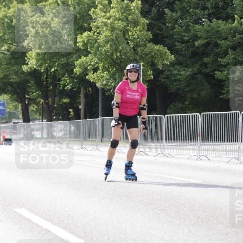 29.06.2025 - hella hamburg halbmarathon Jannik Wohlers http://msf.ph/oto/8142920 29.06.2025 09:06:35 Lombardsbrücke  meine-sportfotos.de