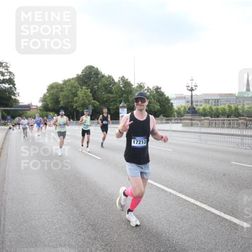 29.06.2025 - hella hamburg halbmarathon Jannik Wohlers http://msf.ph/oto/8142992 29.06.2025 09:45:51 Lombardsbrücke 2525, 3809, 3843, 3955, 4812, 5042, 6169, 6495, 7055, 7534, 7845, 7901, 8864, 8956, 9345, 10453, 10865, 11199, 11282, 11833, 13252, 13617, 14276, 14293, 14699, 15115, 15391, 15689, 16507, 16580, 16695, 16931, 16963, 17056, 17213, 17768, 17826, 18235, 18562, 18563, 19118 meine-sportfotos.de