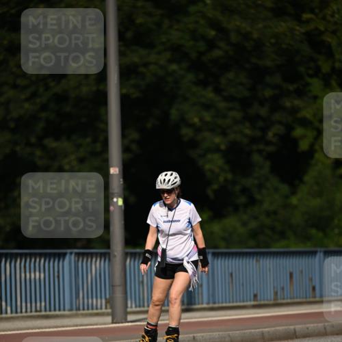 29.06.2025 - hella hamburg halbmarathon Dr. Thomas Lammeyer http://msf.ph/oto/8142993 29.06.2025 09:08:44 Kennedybrücke  meine-sportfotos.de
