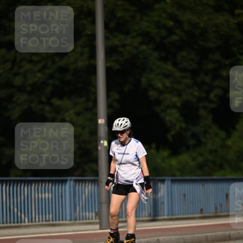 29.06.2025 - hella hamburg halbmarathon Dr. Thomas Lammeyer http://msf.ph/oto/8143000 29.06.2025 09:08:45 Kennedybrücke  meine-sportfotos.de