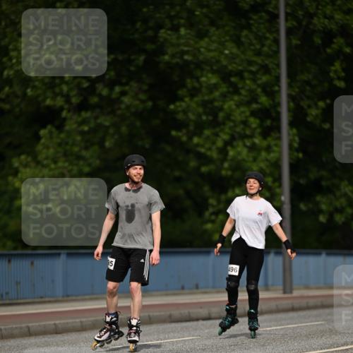 29.06.2025 - hella hamburg halbmarathon Dr. Thomas Lammeyer http://msf.ph/oto/8143016 29.06.2025 09:11:45 Kennedybrücke  meine-sportfotos.de