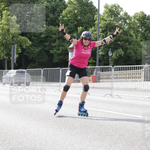 29.06.2025 - hella hamburg halbmarathon Jannik Wohlers http://msf.ph/oto/8143053 29.06.2025 09:06:36 Lombardsbrücke  meine-sportfotos.de