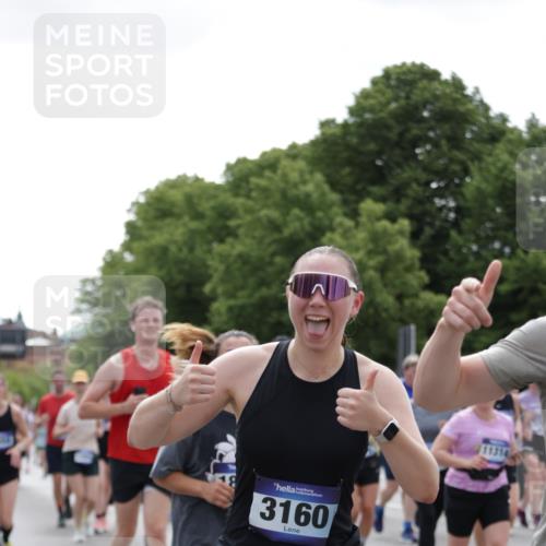 29.06.2025 - hella hamburg halbmarathon Jannik Wohlers http://msf.ph/oto/8143076 29.06.2025 10:44:56 Lombardsbrücke 1685, 1713, 1798, 2216, 2217, 3160, 3164, 3357, 3377, 3879, 3993, 4099, 4102, 4186, 4306, 4337, 4504, 4820, 4851, 5099, 5108, 5339, 5636, 5949, 6150, 6509, 6763, 6788, 6911, 6922, 6980, 7283, 7530, 7541, 7859, 8594, 8605, 8762, 9620, 10182, 10225, 10812, 11119, 11314, 11393, 11473, 11474, 11725, 11726, 12415, 12575, 12793, 12856, 12878, 12905, 13555, 13862, 14002, 14185, 14232, 14379, 14410, 14513, 14742, 14758, 15011, 15450, 15517, 15557, 15692, 15750, 15751, 15998 meine-sportfotos.de