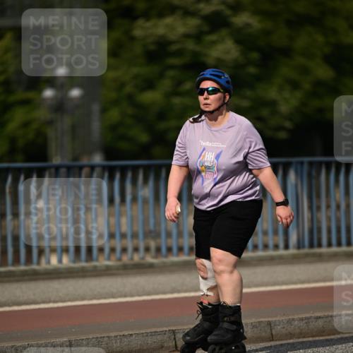 29.06.2025 - hella hamburg halbmarathon Dr. Thomas Lammeyer http://msf.ph/oto/8143132 29.06.2025 09:09:05 Kennedybrücke  meine-sportfotos.de