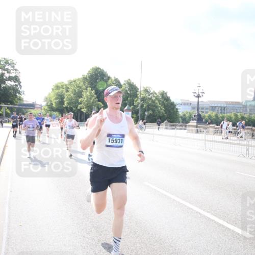 29.06.2025 - hella hamburg halbmarathon Jannik Wohlers http://msf.ph/oto/8143136 29.06.2025 09:48:00 Lombardsbrücke 1290, 1505, 1710, 2767, 3959, 4860, 5554, 5709, 6829, 7884, 8933, 9403, 10404, 10793, 10852, 11929, 12051, 12488, 12514, 12916, 13483, 13595, 13975, 14875, 14908, 15931, 15959, 16119, 17005, 17022, 17217, 17643, 17658, 18038, 18103, 18220, 18237, 18679, 18733, 19151 meine-sportfotos.de