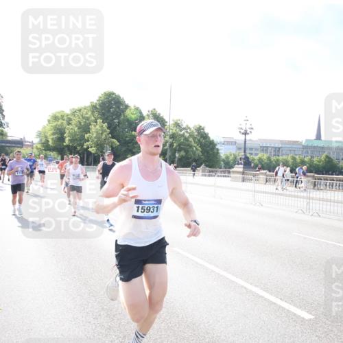 29.06.2025 - hella hamburg halbmarathon Jannik Wohlers http://msf.ph/oto/8143141 29.06.2025 09:48:00 Lombardsbrücke 1290, 1505, 1710, 2767, 3959, 4860, 5554, 5709, 6829, 7884, 8933, 9403, 10404, 10793, 10852, 11929, 12051, 12488, 12514, 12916, 13483, 13595, 13975, 14875, 14908, 15931, 15959, 16119, 17005, 17022, 17217, 17643, 17658, 18038, 18103, 18220, 18237, 18679, 18733, 19151 meine-sportfotos.de