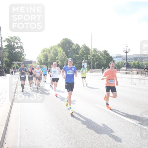 29.06.2025 - hella hamburg halbmarathon Jannik Wohlers http://msf.ph/oto/8143224 29.06.2025 09:48:04 Lombardsbrücke 1290, 1505, 1710, 2399, 2767, 3480, 5554, 5709, 7884, 8933, 9403, 10404, 10793, 10852, 11929, 12051, 12488, 12916, 13483, 13975, 14875, 15931, 15959, 17005, 17022, 17643, 17658, 18038, 18220, 18237, 18733, 18802, 19151 meine-sportfotos.de