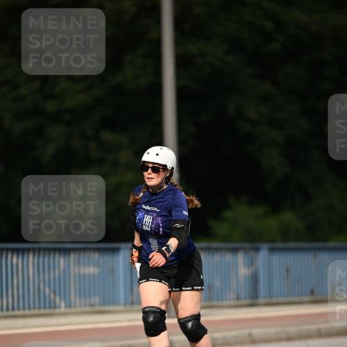 29.06.2025 - hella hamburg halbmarathon Dr. Thomas Lammeyer http://msf.ph/oto/8143227 29.06.2025 09:11:50 Kennedybrücke  meine-sportfotos.de