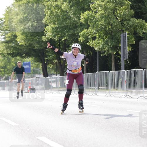 29.06.2025 - hella hamburg halbmarathon Jannik Wohlers http://msf.ph/oto/8143236 29.06.2025 09:06:44 Lombardsbrücke  meine-sportfotos.de