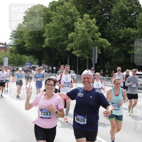 29.06.2025 - hella hamburg halbmarathon Jannik Wohlers http://msf.ph/oto/8143260 29.06.2025 10:45:08 Lombardsbrücke 1033, 1060, 1085, 1713, 2008, 2216, 2217, 2550, 2657, 2664, 2973, 3357, 3377, 4224, 4306, 5339, 5949, 6150, 6763, 6911, 6922, 7283, 7530, 7541, 7859, 8745, 9620, 10030, 10182, 10225, 10812, 11119, 11640, 11660, 11725, 11726, 12575, 12856, 12878, 13302, 13791, 13862, 14185, 14232, 14379, 14742, 15011, 15450, 15517, 15557, 15692, 16415, 17054, 18003, 18264, 19039 meine-sportfotos.de