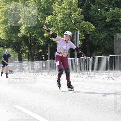 29.06.2025 - hella hamburg halbmarathon Jannik Wohlers http://msf.ph/oto/8143273 29.06.2025 09:06:44 Lombardsbrücke  meine-sportfotos.de