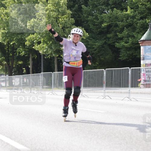 29.06.2025 - hella hamburg halbmarathon Jannik Wohlers http://msf.ph/oto/8143338 29.06.2025 09:06:45 Lombardsbrücke  meine-sportfotos.de